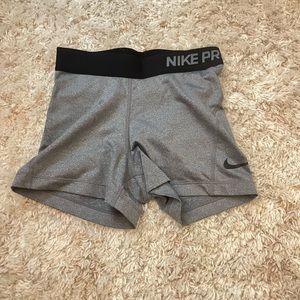 Nike pro shorts (gray)